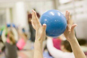 Pilates Ball Übungen